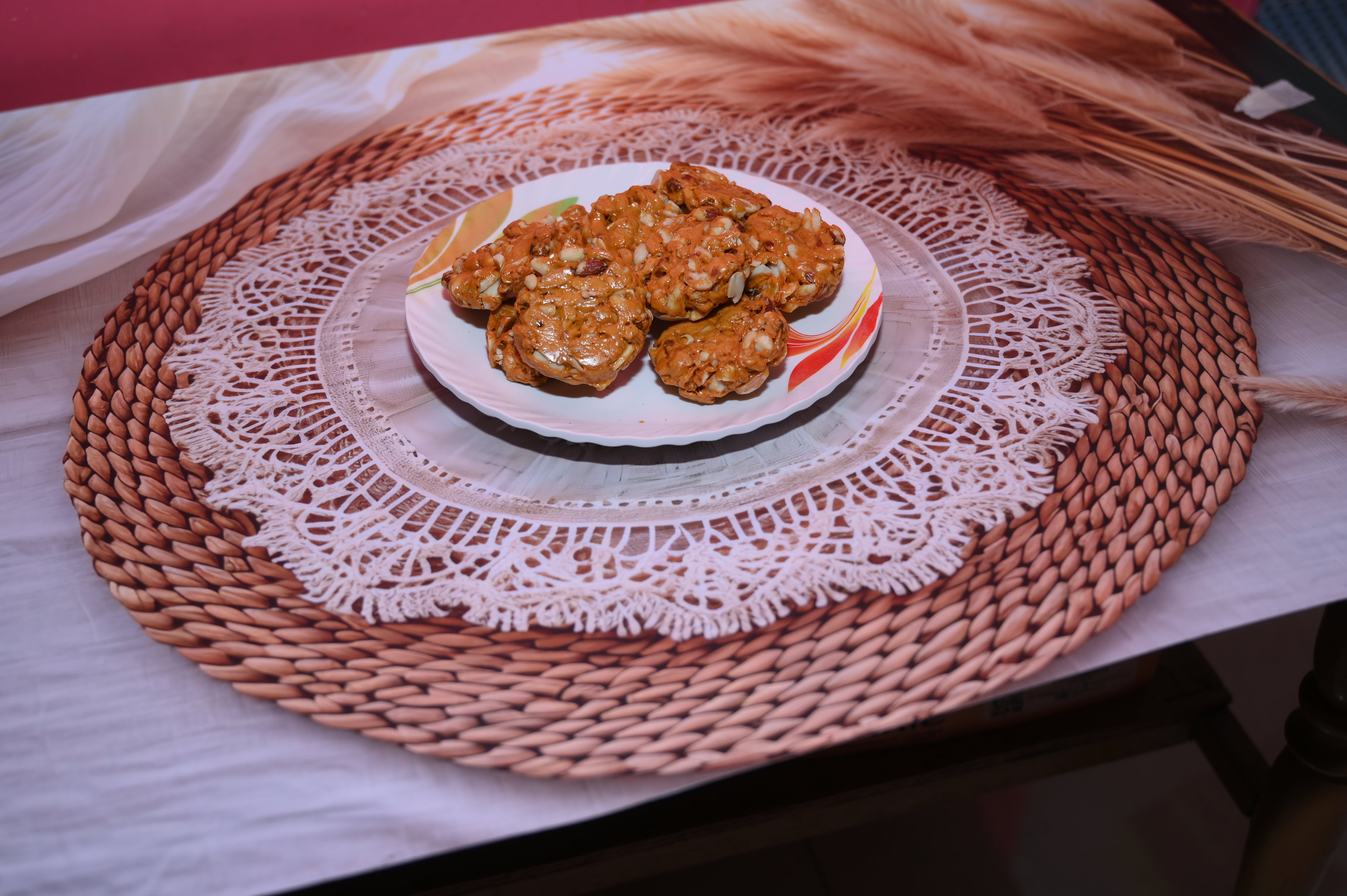 Peanuts Gud Ki Laddu